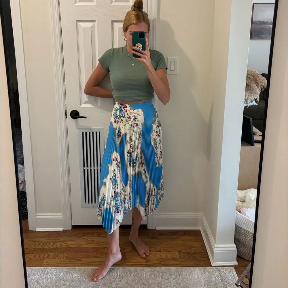Tory Burch Sunburst Pleated Midi skirt in blue